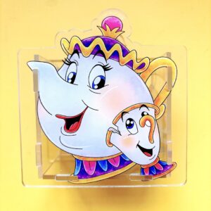 B695-teacup pen holder