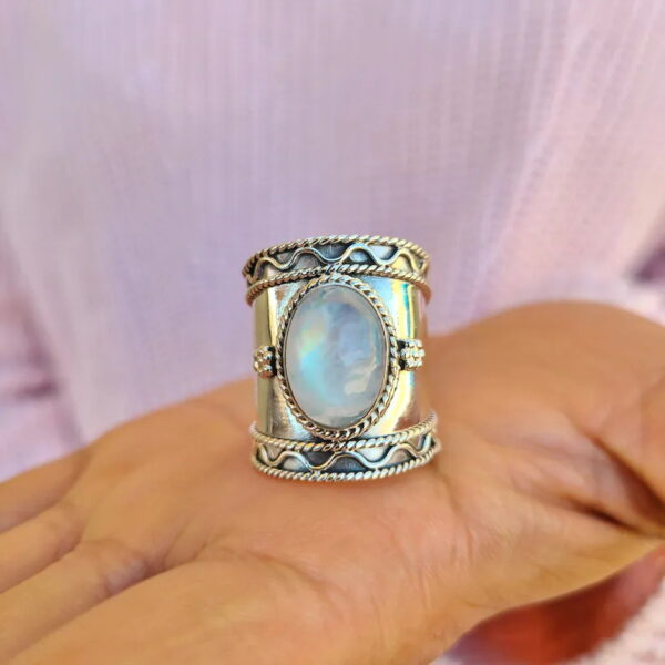 oly-298be8ae15ca0040c60877682cbdcc5a Wholesale Bohemian Vintage Moonstone Ring Silver Geometric Mesh Party Gift Fashion Accessory