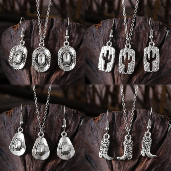 Wholesale Trendy American West Cowboy Pendant Necklace For Women Cactus Horseshoe Hat Retro Electroplated Zinc Alloy Jewelry Accessory