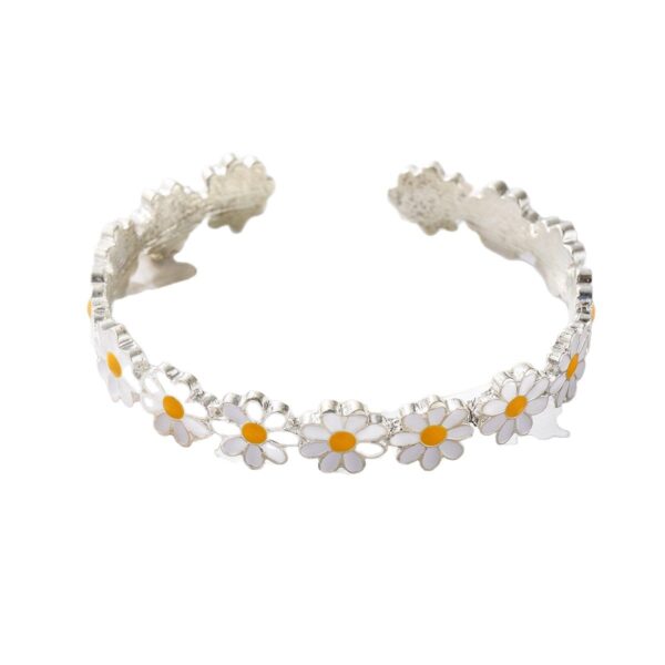 oly-2a97f6b28d144e0549f4904a9da29b46 Wholesale Vintage White Enamel Bracelet Retro Metal Women S Bangle Chic Party Gift