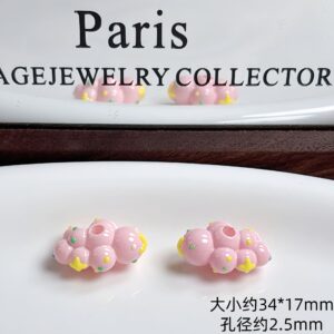 03-light pink / Large cloud (size about 17*34mm, aperture about 2.5mm)