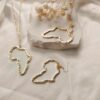 Wholesale Trendy Hollow Map Geometric Earrings And Necklace Set In Gold Tone Zinc Alloy Jewelry Accessory