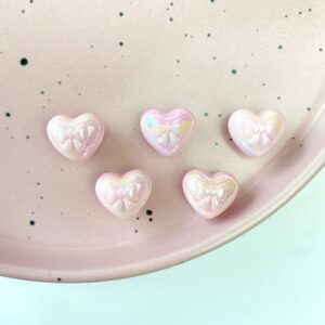 02-light pink / Size is about 15*18mm, hole diameter is about 2mm