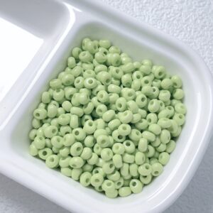 07-Green / The size is about 5*6mm, the aperture is about 1.8mm