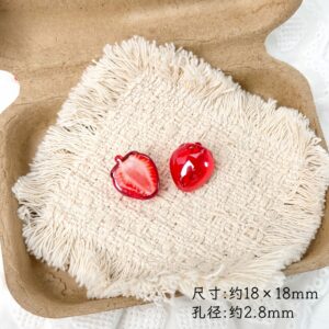 02-transparent strawberry / See pictures for size (sold by the piece)