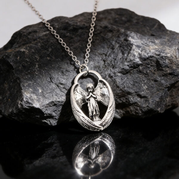 oly-3286e583e5ac04bb041f9d34e835db49 Wholesale Antique Silver Angel Wings Pendant Necklace Distressed Vintage Retro Trendy Jewelry Accessory For Everyday