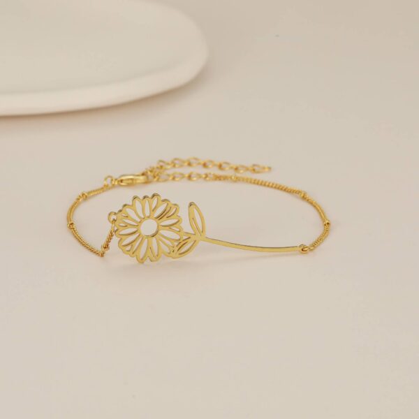 Wholesale Vintage December Birth Flower Lily Pendant Titanium Steel Zircon Bracelet Fashion Gift For Women Everyday Wear