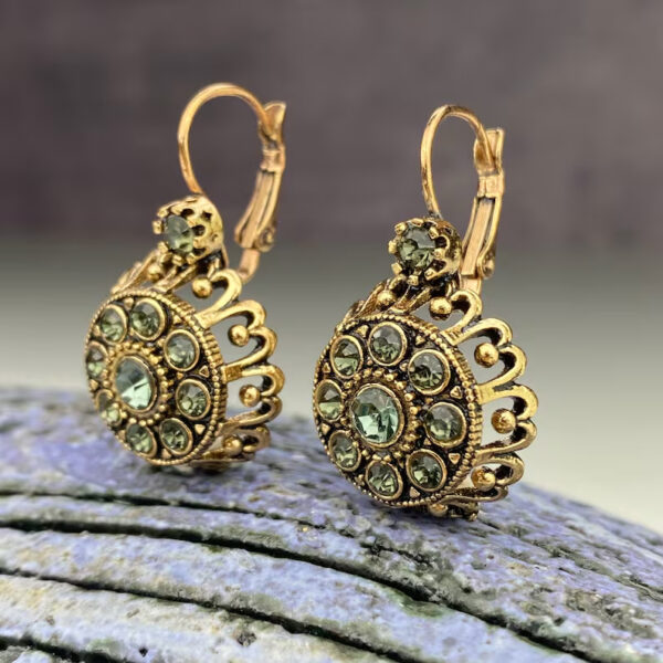Wholesale Retro Geometric Gemstone Pendant Earrings For Women Zinc Alloy Electroplating Tone Zinc Alloy Fashion Jewelry Boutique Resale Gift