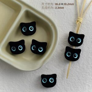 01-black blue eyes / See picture for size (sold by piece)