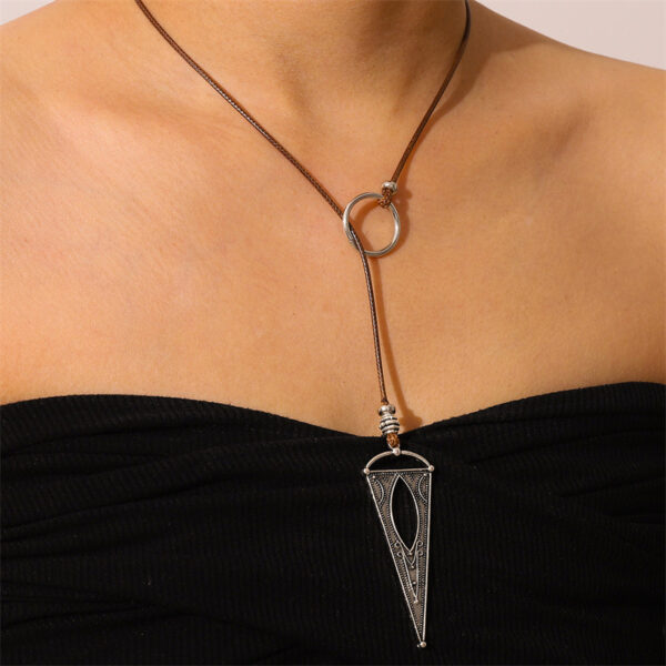 oly-3a26f62b75613184739a363212c9cf06 Wholesale Retro Ethnic Hollow Triangle Pendant Necklace Antique Silver Alloy For Daily Wear Fashion Jewelry Accessory