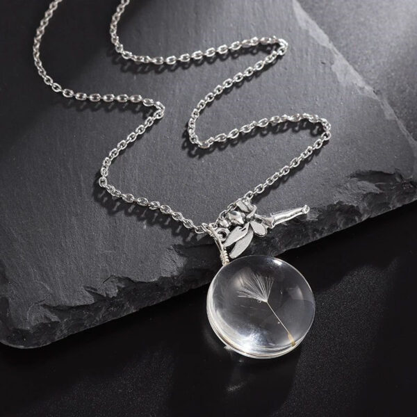 Wholesale Trendy Dandelion Oval Pendant Necklace Artificial Crystal Glass Fashion Jewelry Accessory