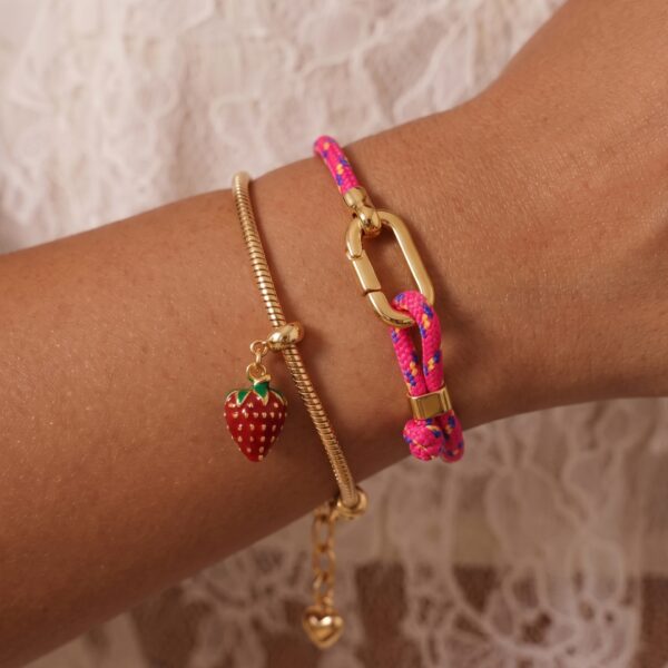 oly-3cb04bfc18e96e1aa84ec1c04f14647e Wholesale Strawberry Heart Star Design Gilt Copper Bracelet Women S Casual Woven Rope Fashion Accessory For Resale