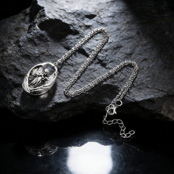oly-3cc9e6091dd291b2ff7f89e6c4016faf Wholesale Antique Silver Angel Wings Pendant Necklace Distressed Vintage Retro Trendy Jewelry Accessory For Everyday