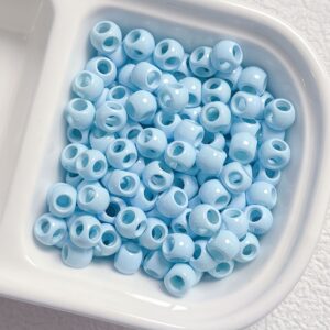17-light blue / The size is about 8mm, the aperture is about 2-3mm