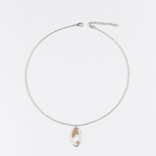 oly-41c955f8f14ffe2eb1cf32de07451655 Wholesale Elegant Oval Hollow Flower Pendant Necklace Fashion Jewelry Accessory For Boutique Gift Resale