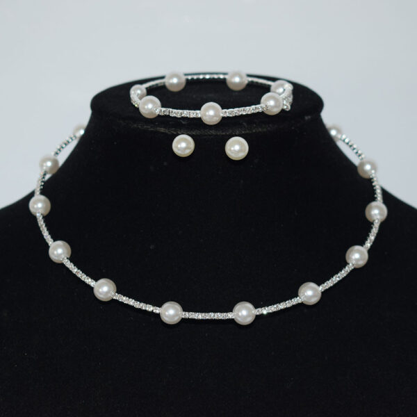 Wholesale French Style Imitation Pearl Rhinestone Bridal Jewelry Set Necklace Bracelet Earrings For Party Wear