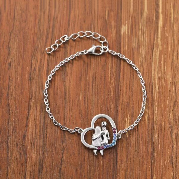 Wholesale Vintage Halloween Heart Couple Hugging Bracelet Silver Metal Fashion Jewelry Accessory