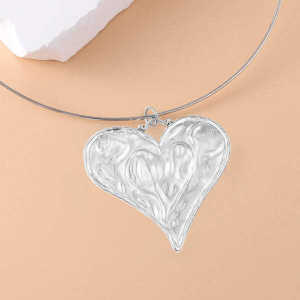 oly-434d148ef24d938c654b51c5ad125e6a Wholesale Vintage Retro Geometric Double Heart Pendant Choker Necklace Antique Silver Finish Chic Jewelry Accessory For Boutique Resale