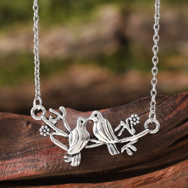 oly-446a1791bd01335dd4215806f19d4686 Wholesale Vintage Bird Branch Pendant Necklace Ancient Silver Zinc Alloy Jewelry Accessory For Gift And Boutique Resale