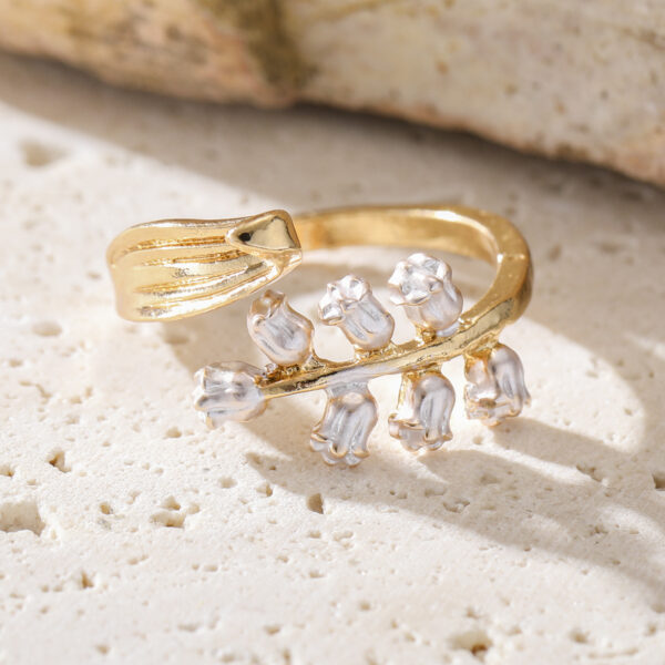 oly-454cde75bb0199606bb12d23996e6c59 Wholesale Trendy Two Tone Flower Open Ring Adjustable Zinc Alloy Fashion Jewelry Accessory For Women Gift