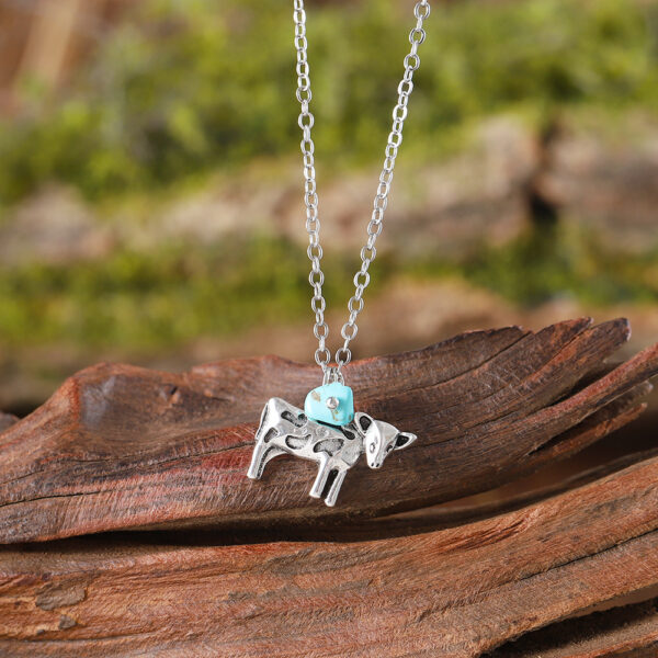 oly-45b058adb16f4b26ac1b23ffd93c12bc Wholesale Retro Ethnic 3D Cow Pendant Necklace Turquoise Inlay Ancient Silver Finish Fashion Jewelry Accessory Gift