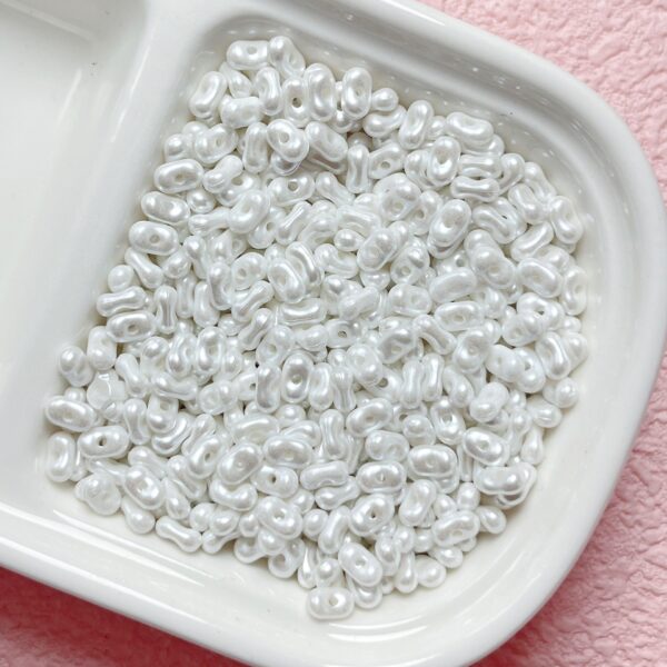 Wholesale Colorful Pearlescent Acrylic Peanut Beads DIY Jewelry Making Kit Fashion Accessory for Necklace Bracelet Phone Chain
