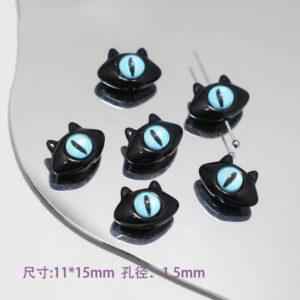 04-Black Blue Eyes