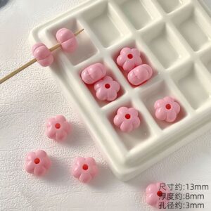 04-pink / Size is about 13*13mm, aperture is about 2.8