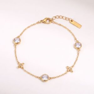 Four leaf clover bracelet