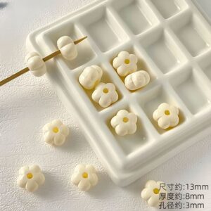 11-off-white / Size is about 13*13mm, aperture is about 2.8