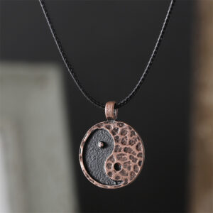 Wholesale Retro Tai Chi Bagua Yin Yang Alloy Necklace Stylish Vintage Bronze Finish Fashion Accessory For Resale
