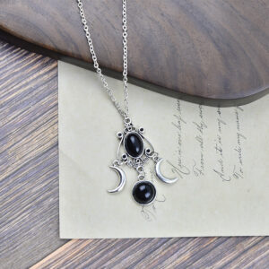 oly-48a2d040d16c10de03136ae35668b98f Wholesale Dark Punk Retro Moon Pendant Necklace Antique Silver Zinc Alloy Fashion Accessory For Gift And Boutique Resale