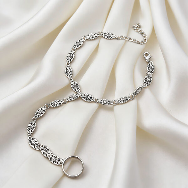 oly-4b117099f058f8f5484733cec0647115 Wholesale Vintage Carved Hollow Bracelet Women Antique Silver Anklet Foot Jewelry Fashion Accessory For Everyday Wear