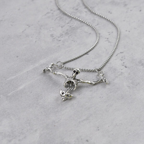 oly-4c9121804aee36fb37af82695959bca1 Wholesale Antique Silver Skull Pendant Necklace Gothic Halloween Style Punk Jewelry Accessory For Gift Boutique Resale
