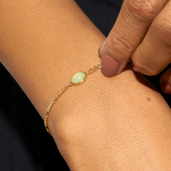 oly-4e8308edff4967b4dae73351d968d3d4 Wholesale Green Aventurine Bracelet For Women Gold Tone Copper Figaro Chain Fashion Jewelry Accessory Boutique Resale