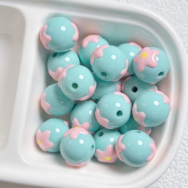 Wholesale Stylish Hand-Painted Flower Heart Acrylic Loose Beads for DIY Jewelry Keychain Phone Charm Craft Supply