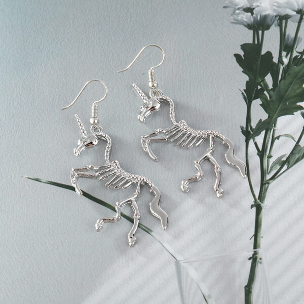 oly-4efe0afd45a736a4ca9fcf2a384de95c Wholesale Trendy Simple Unicorn Skeleton Earrings And Necklace Set Ancient Silver Zinc Alloy Hollow Design Fashion Jewelry Accessory For Resale