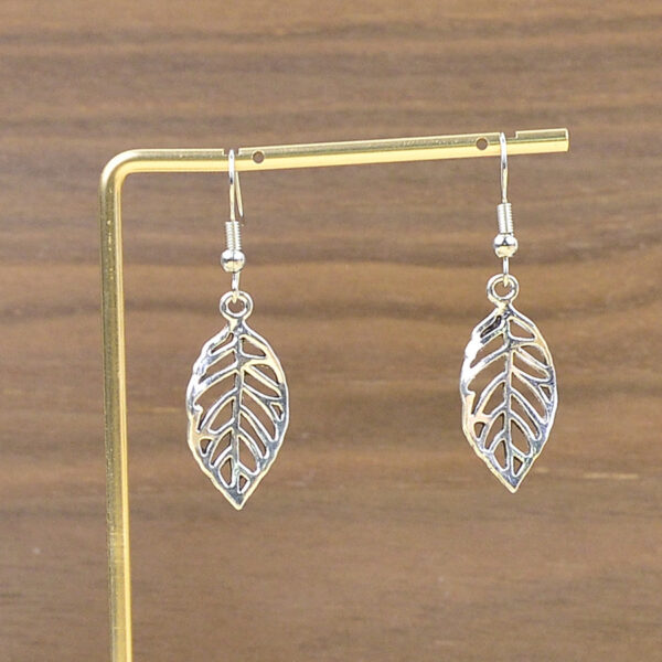 oly-4fc3f6afa504bcb7b635072b4ae24249 Wholesale Plated Zinc Alloy Leaf Pendant Earrings And Necklace Set Korean Minimalist Hollow Out Style Fashion Jewelry For Women