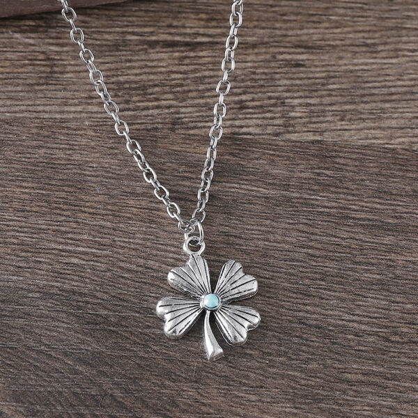 oly-507399023203acfb8a8e4c86c336f07a Wholesale Zinc Alloy Electroplated Bohemian Vintage Lucky Clover Necklace And Earring Set With Turquoise Pattern For Party Wear