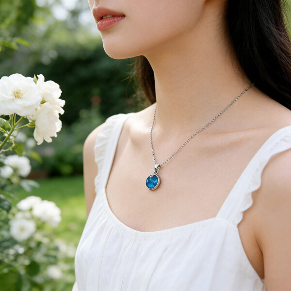 oly-511c8fe38ebbb4b81bdbb8a2bfd8f252 Wholesale Trendy Sapphire Blue Geometric Pendant Necklace Electroplated Zinc Alloy Boutique Resale