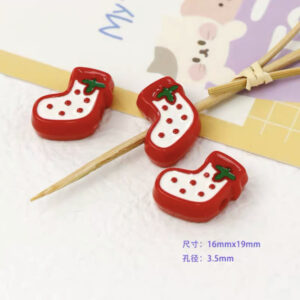 06-strawberry socks