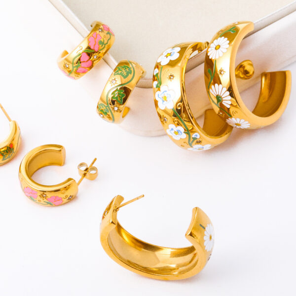 oly-535ffa0137d469efa4f14660fff65e8a Wholesale Chic Titanium Steel Painted C Shape Hoop Earrings Fashion Accessory For Party And Boutique Resale