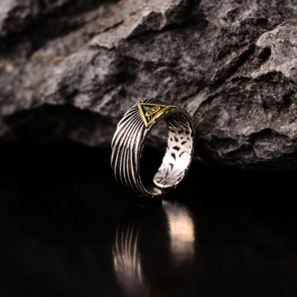 Wholesale Stylish Eye Of God Open Ring Silver Tone Zinc Alloy Distressed Vintage Design Unisex Jewelry Accessory