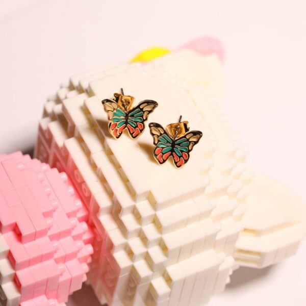 oly-569a94b3d70a64f1d2b3545f7ec3ba66 Wholesale Retro Green Butterfly Artistic Gradient Pendant Earrings For Party Wear Fashion Accessory