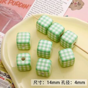 09-green plaid squares / The size is about 14mm, the hole diameter is about 4mm (sold by piece)
