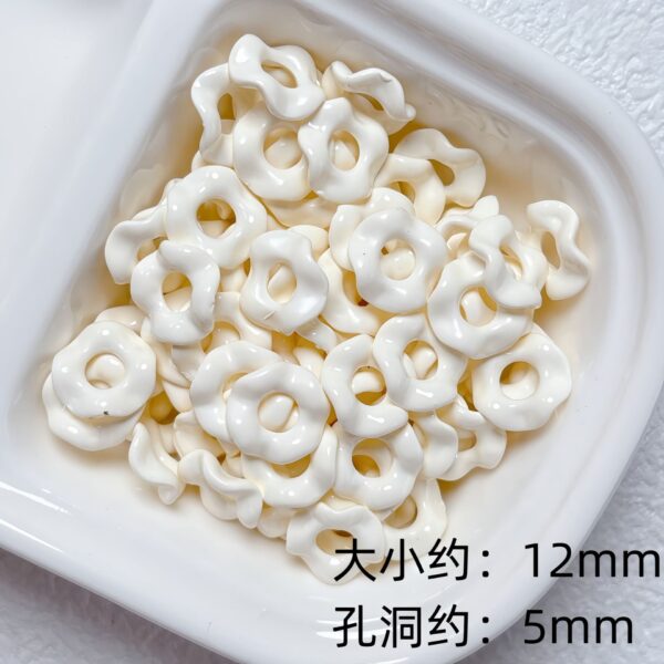 oly-5a321e6752fd0c7d1d66eb4877fd9ccc Wholesale Acrylic Painted Lace Beads for DIY Jewelry Making Decorative Phone Charm Craft Supply