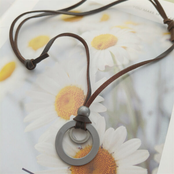 oly-5a50ba962670ae32feddc92ce62f0fbf Wholesale Retro Geometric Double Circle Pendant Leather Necklace Trendy Jewelry Accessory For Gifting
