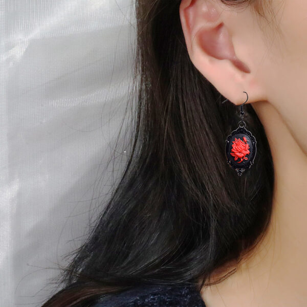 Wholesale Zinc Alloy Gothic Style Red Earrings And Necklace Set Fashion Jewelry For Women Party Wear