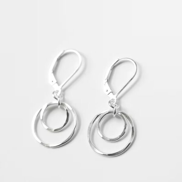 oly-5ba3fd4b2316ae0ab353acdd7e9e96cd Wholesale Vintage Double Layer Hammered Round Hoop Pendant Earrings For Women Zinc Alloy Gift And Boutique Resale