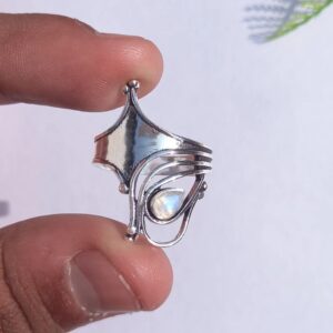 Wholesale Vintage Wide Band Moonstone Ring Silver Hollow Out Geometric Fashion Jewelry Accessory Gift Resale